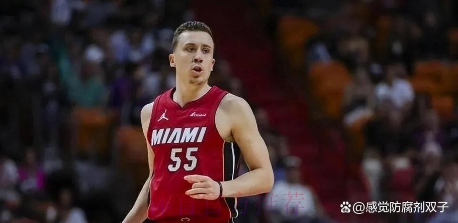 邓罗出战32分钟，三分11中5得到15分4篮板2助攻1抢断1盖帽