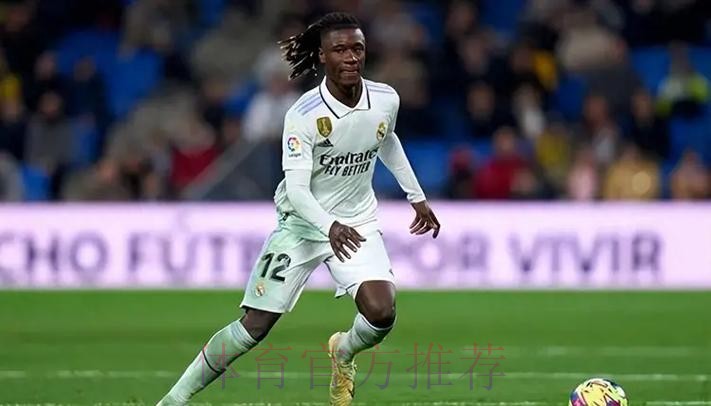 阿斯:皇马计划有变 想签中场大脑、中卫、右后卫